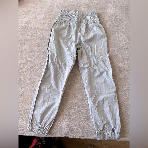 FP Movement The Way Home Jogger Women's Running Pants Silver XS - Picture 6 of 7